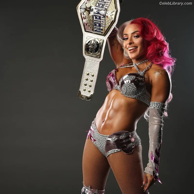 Zelina Vega photo 16 of 1497