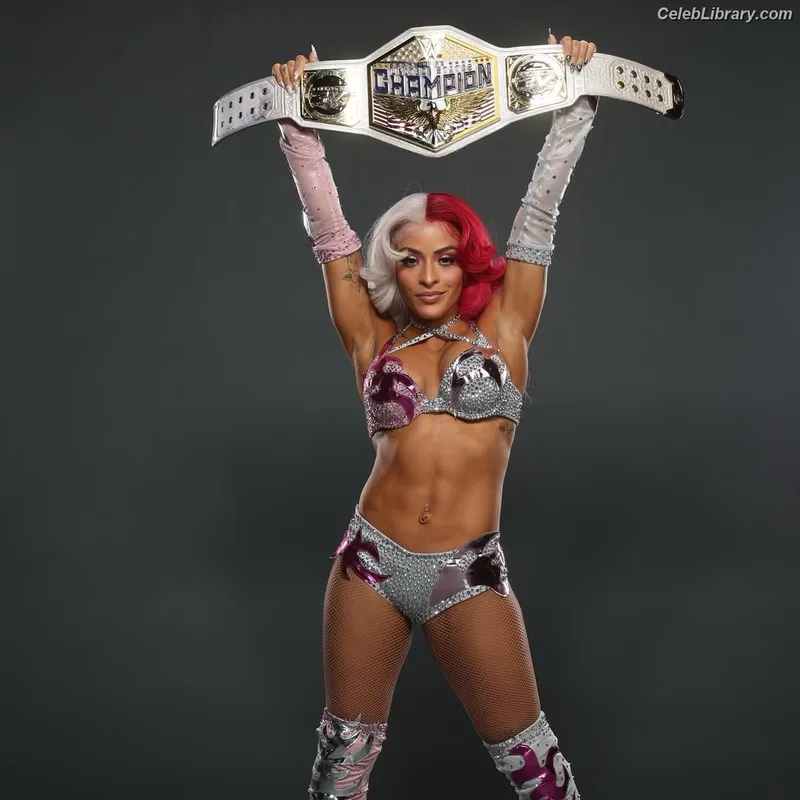 Zelina Vega photo 17 of 1497