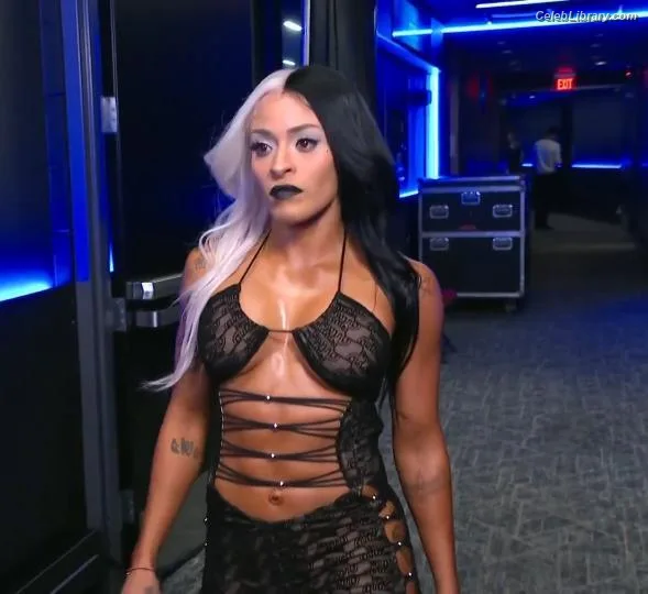 Zelina Vega photo 6 of 1497