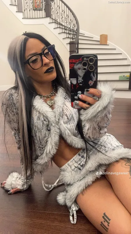 Zelina Vega photo 7 of 1497