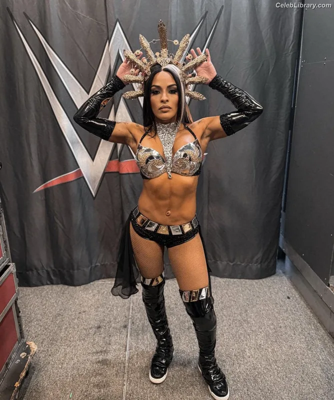 Zelina Vega photo 10 of 1497