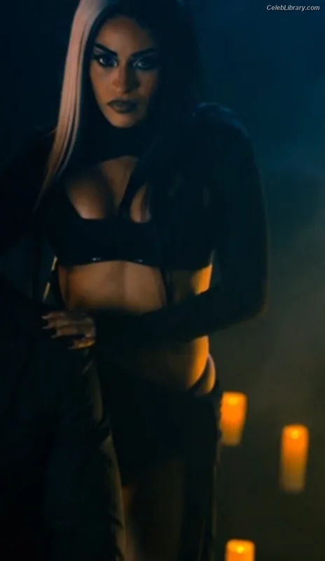 Zelina Vega photo 20 of 1497