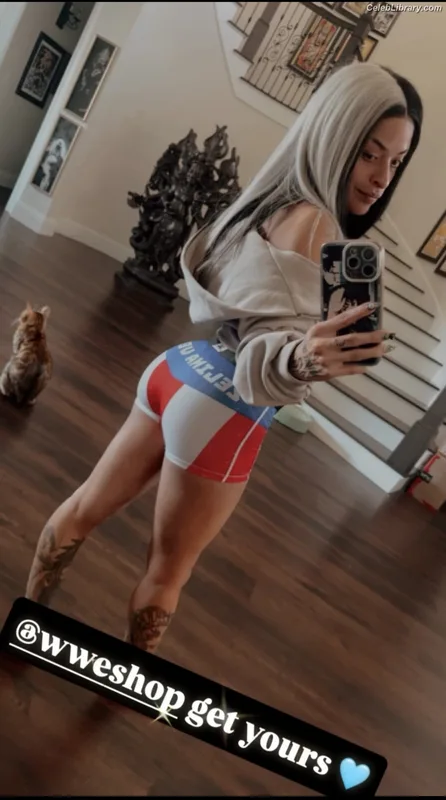 Zelina Vega photo 3 of 1497