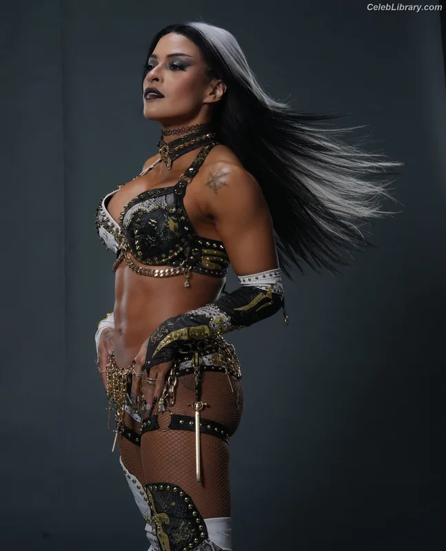 Zelina Vega photo 7 of 1497