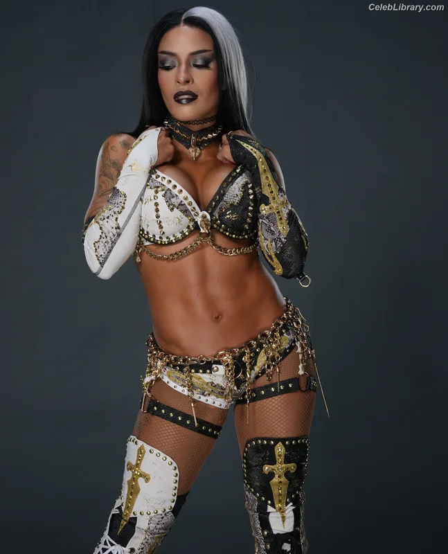 Zelina Vega photo 10 of 1497