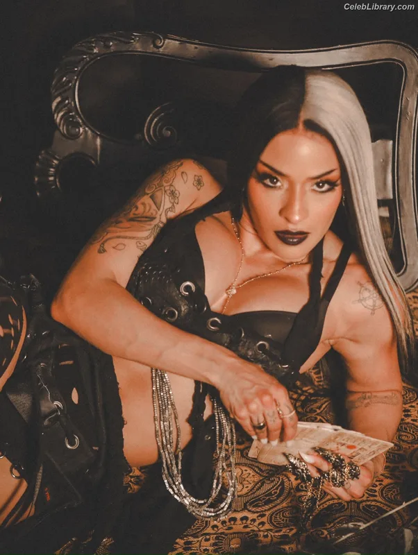 Zelina Vega photo 10 of 1497