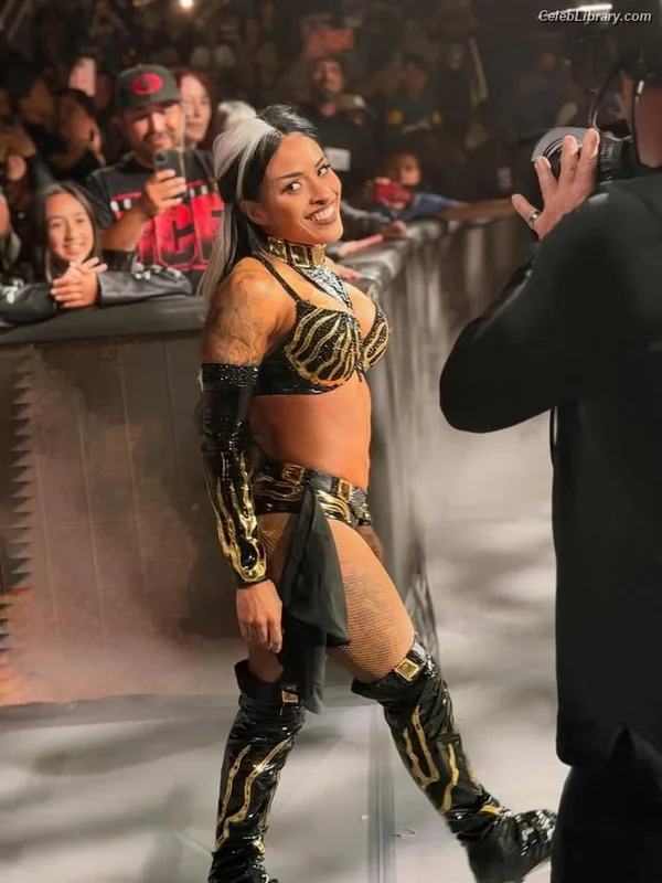 Zelina Vega photo 12 of 1497