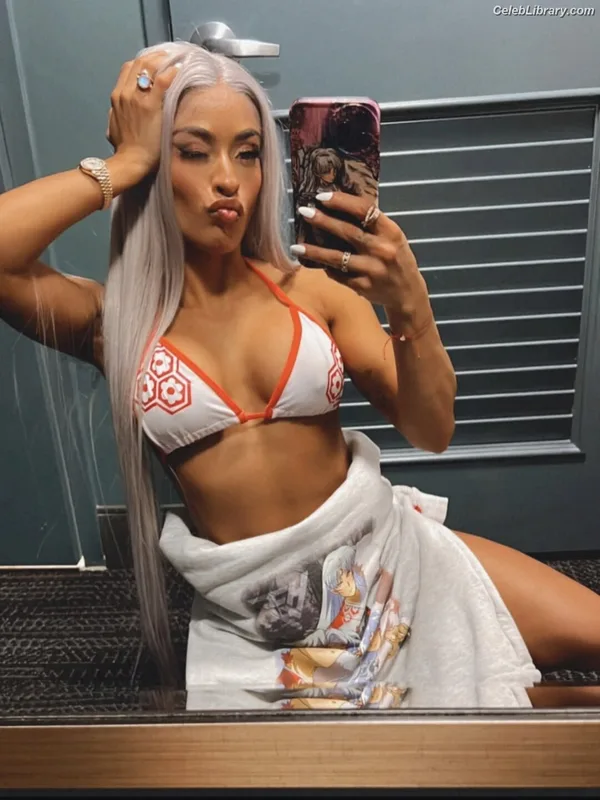 Zelina Vega photo 3 of 1497