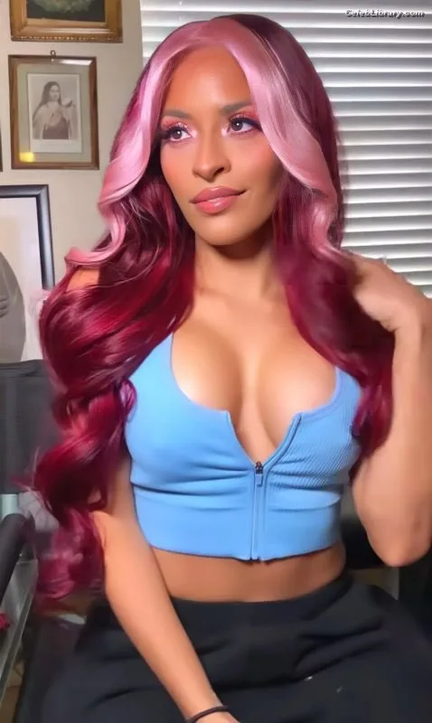 Zelina Vega photo 5 of 1497