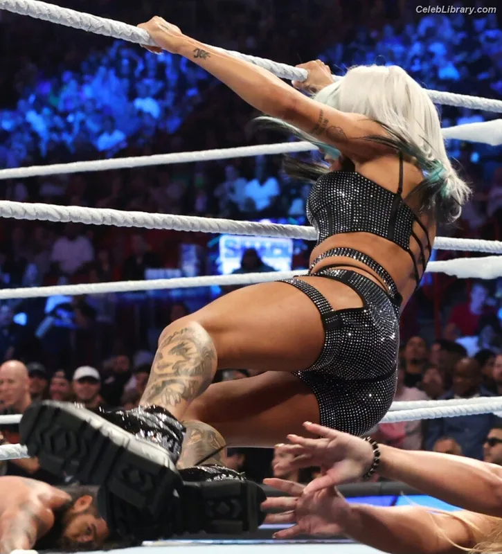 Zelina Vega photo 24 of 1497
