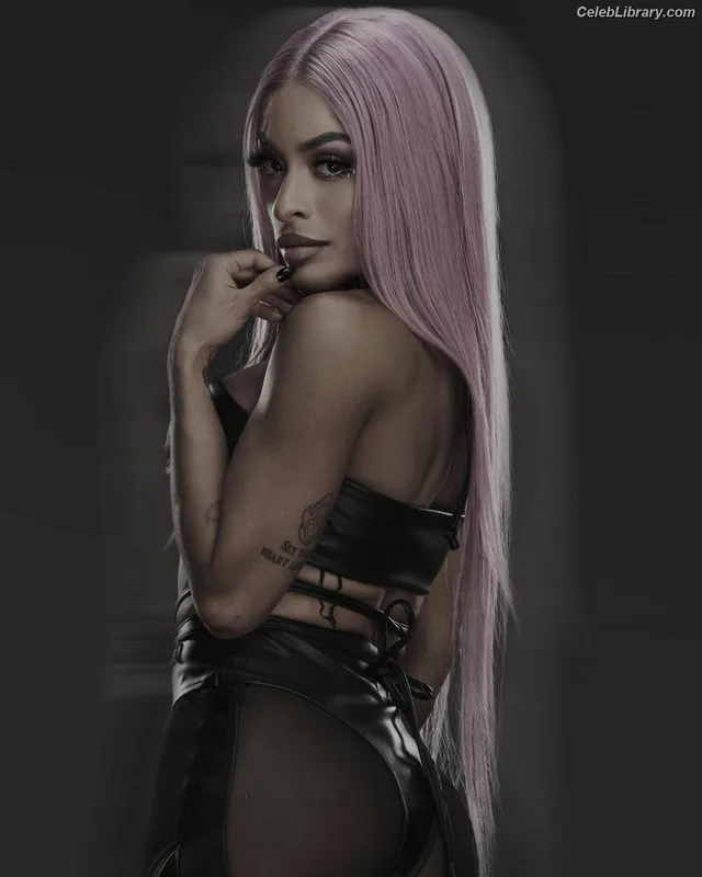 Zelina Vega photo 12 of 1497