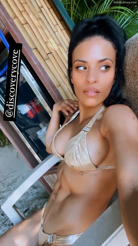Zelina Vega photo 20 of 1497