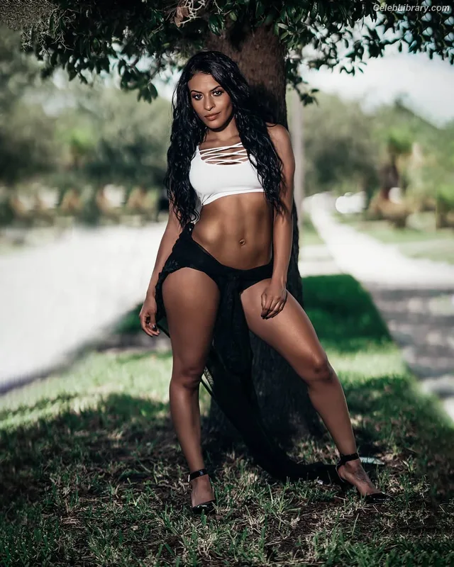 Zelina Vega photo 4 of 1497