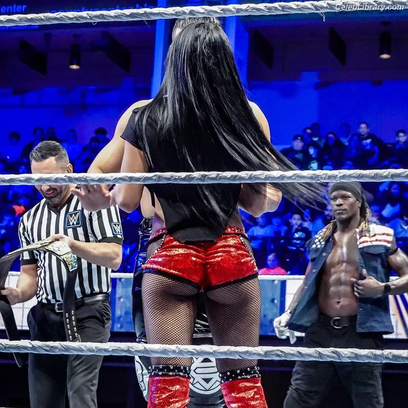 Zelina Vega photo 5 of 1497