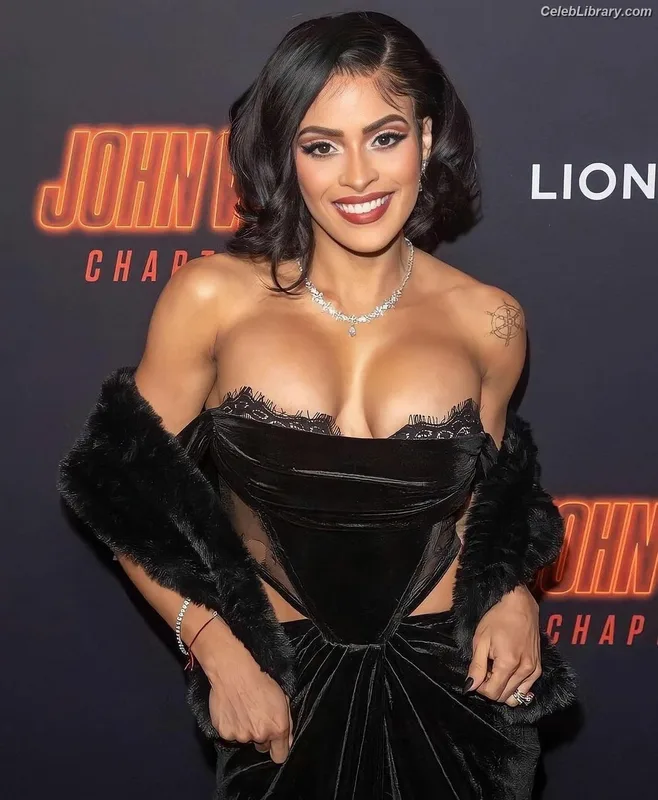Zelina Vega photo 8 of 1497