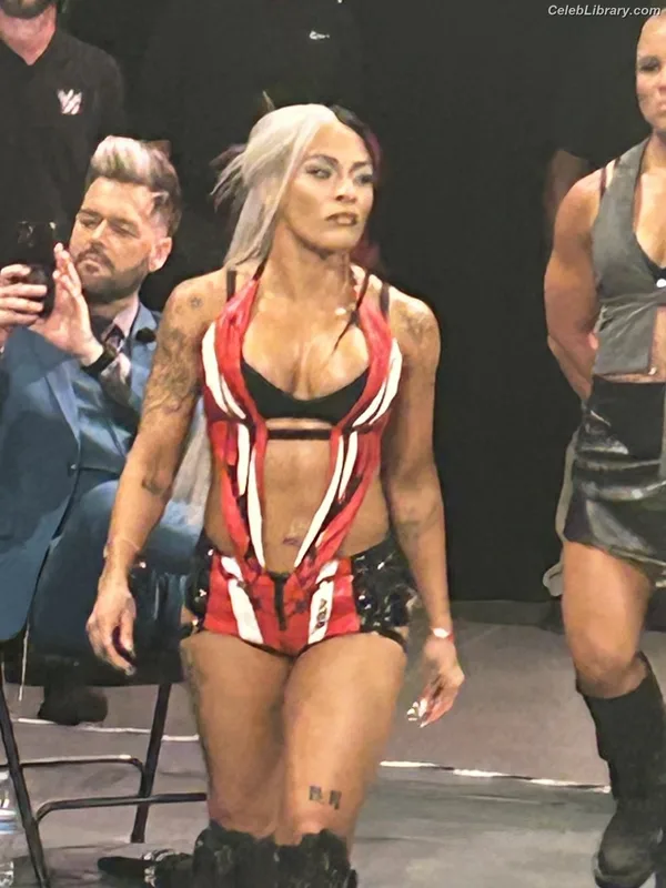 Zelina Vega photo 3 of 1497