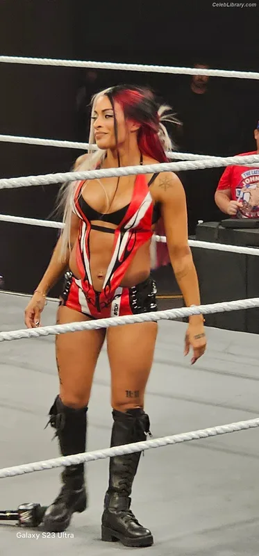 Zelina Vega photo 12 of 1497