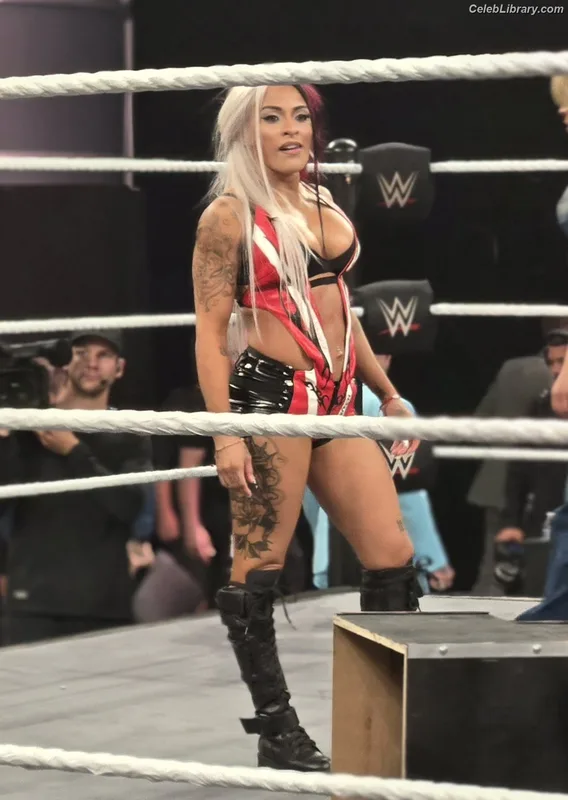 Zelina Vega photo 13 of 1497