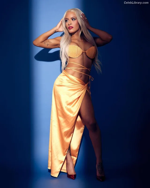Zelina Vega photo 23 of 1497