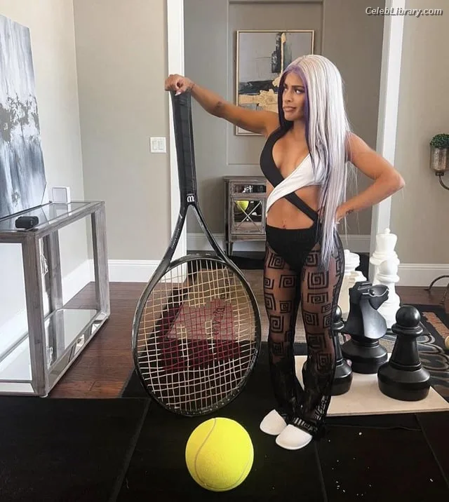 Zelina Vega photo 1 of 1497