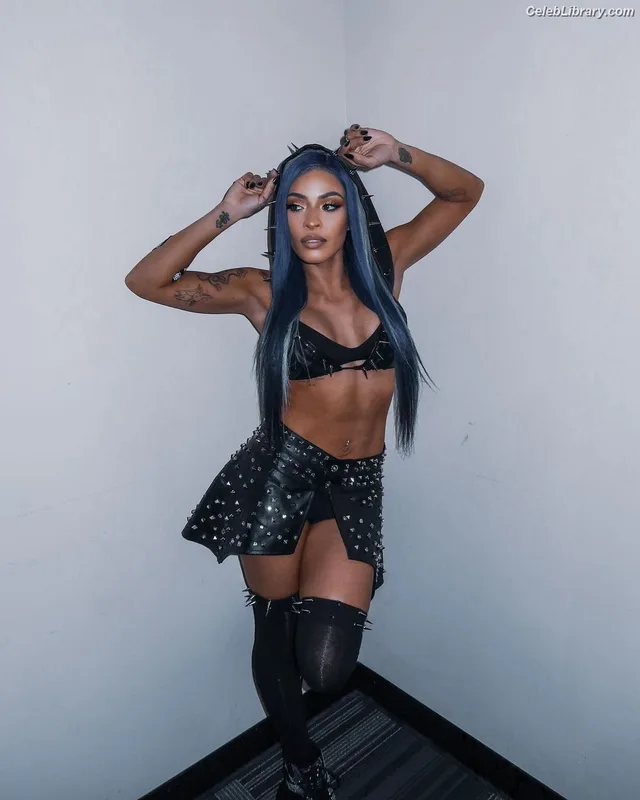 Zelina Vega photo 7 of 1497