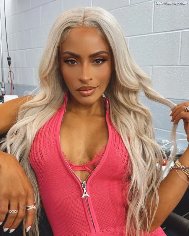 Zelina Vega photo 19 of 1497