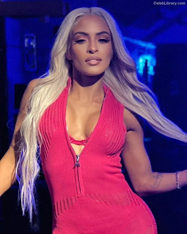 Zelina Vega photo 20 of 1497