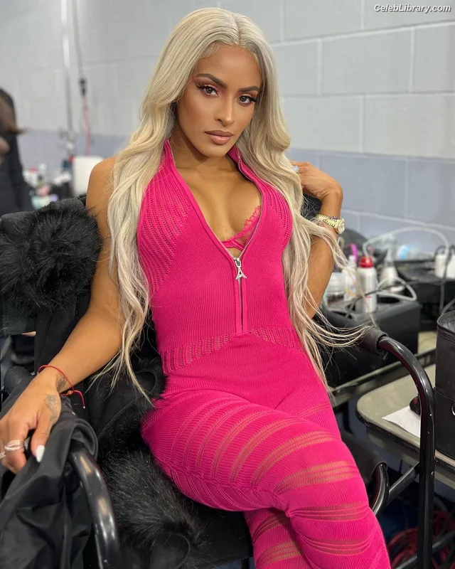 Zelina Vega photo 22 of 1497