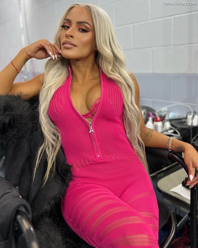 Zelina Vega photo 24 of 1497