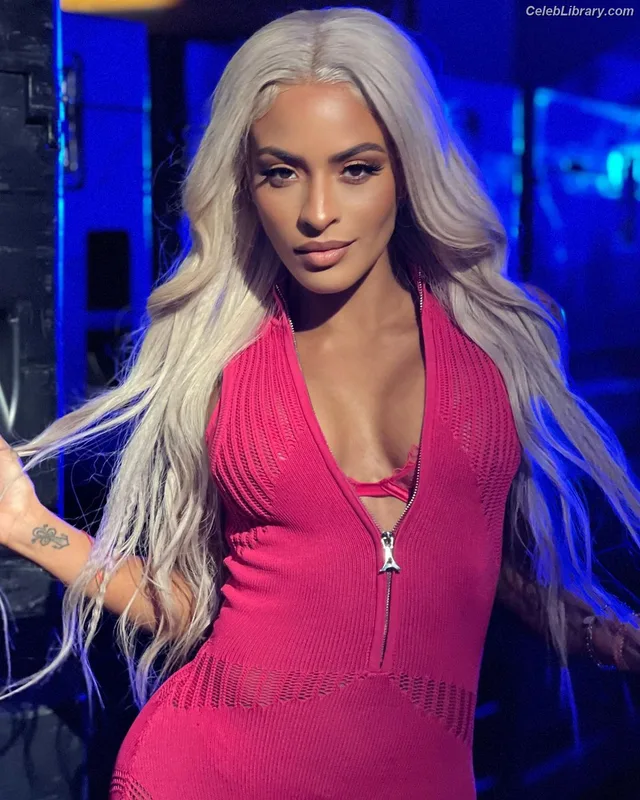 Zelina Vega photo 1 of 1497