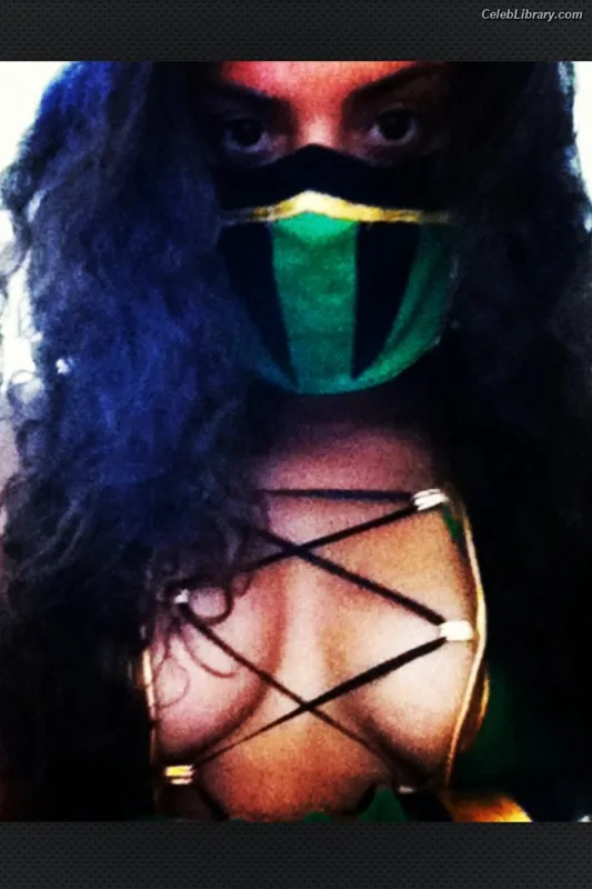 Zelina Vega photo 2 of 1497