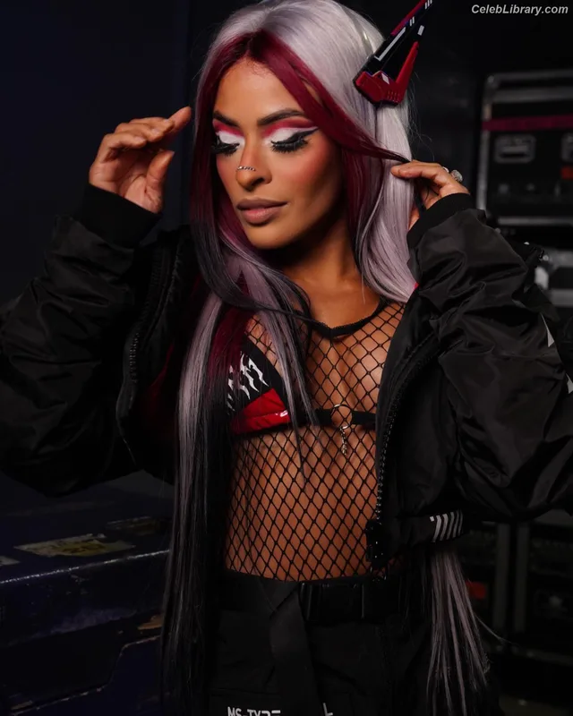 Zelina Vega photo 11 of 1497