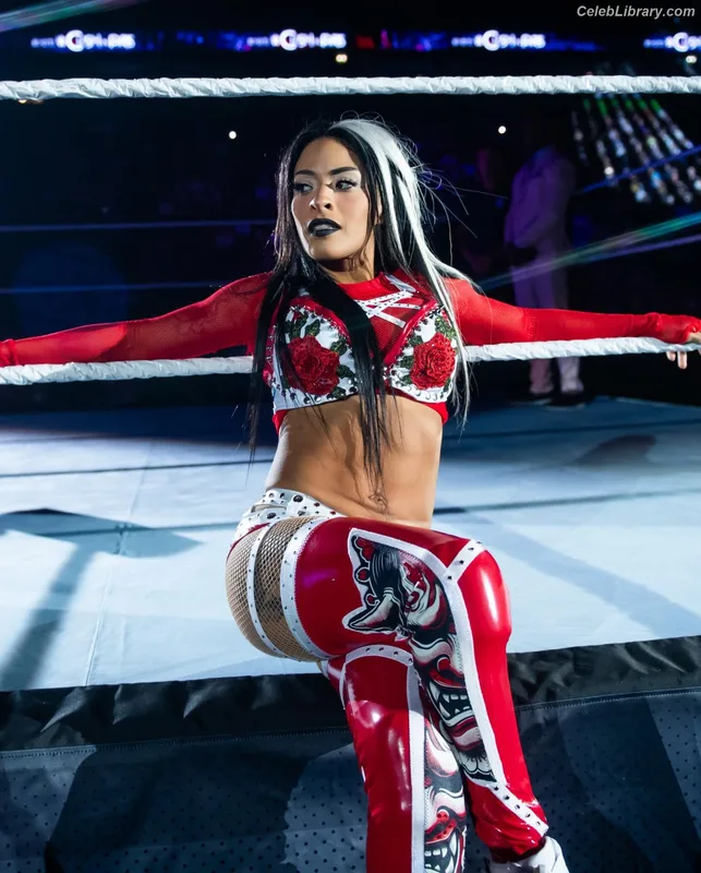 Zelina Vega photo 22 of 1497