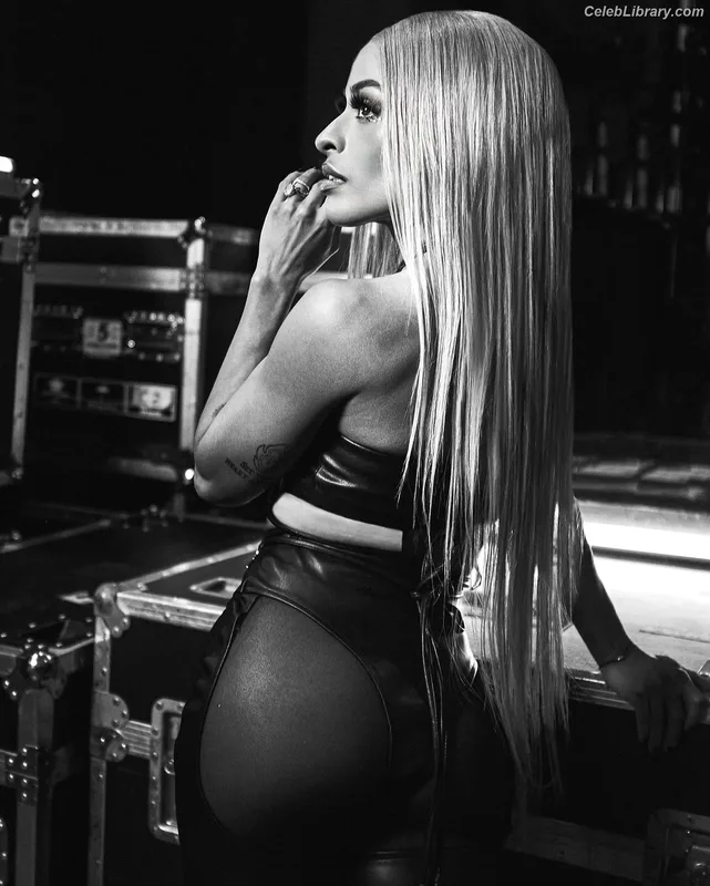 Zelina Vega photo 15 of 1497