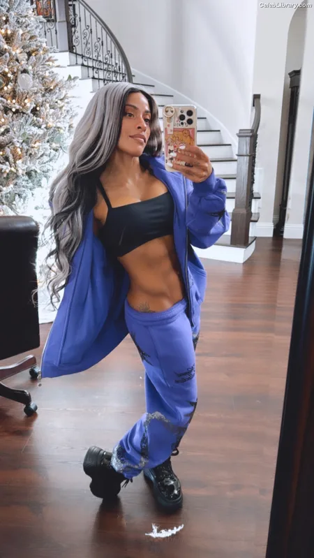 Zelina Vega photo 16 of 1497