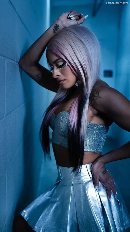 Zelina Vega photo 2 of 1497