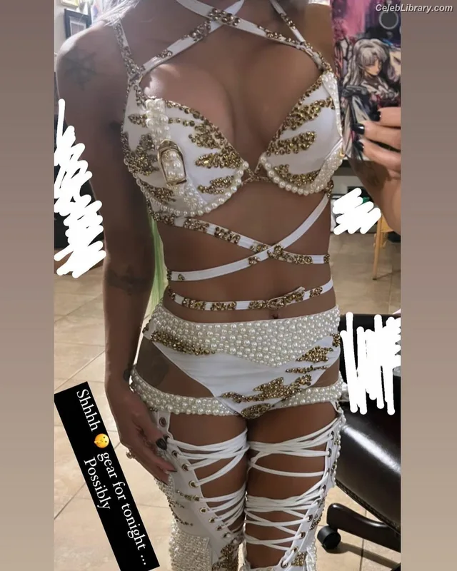 Zelina Vega photo 15 of 1497