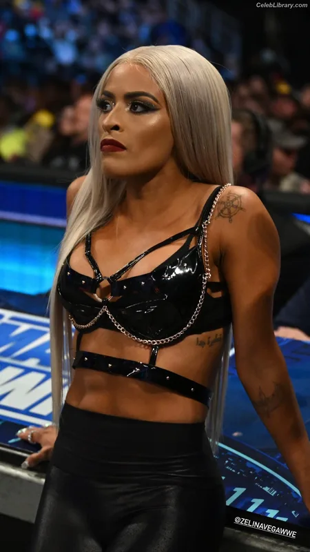 Zelina Vega photo 3 of 1497