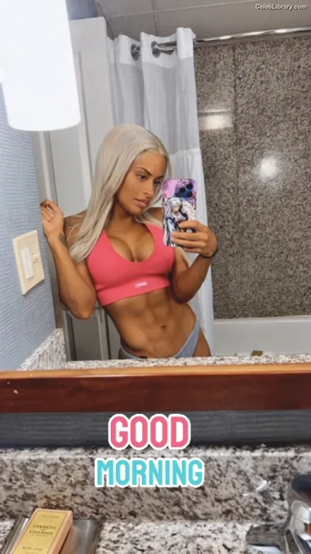 Zelina Vega photo 4 of 1497