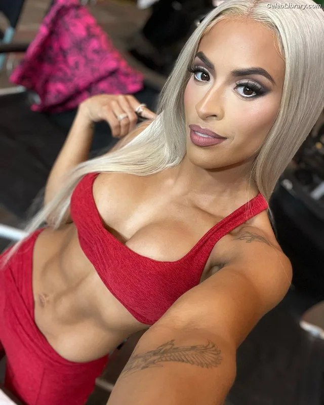 Zelina Vega photo 10 of 1497
