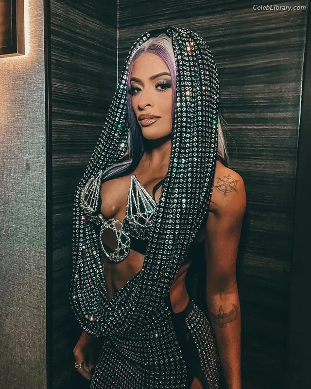 Zelina Vega photo 16 of 1497