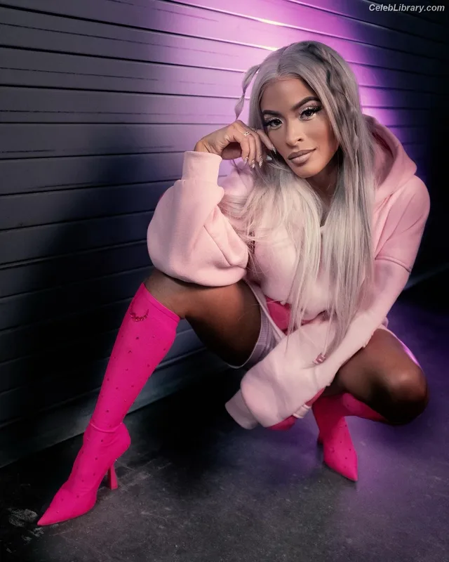 Zelina Vega photo 15 of 1497
