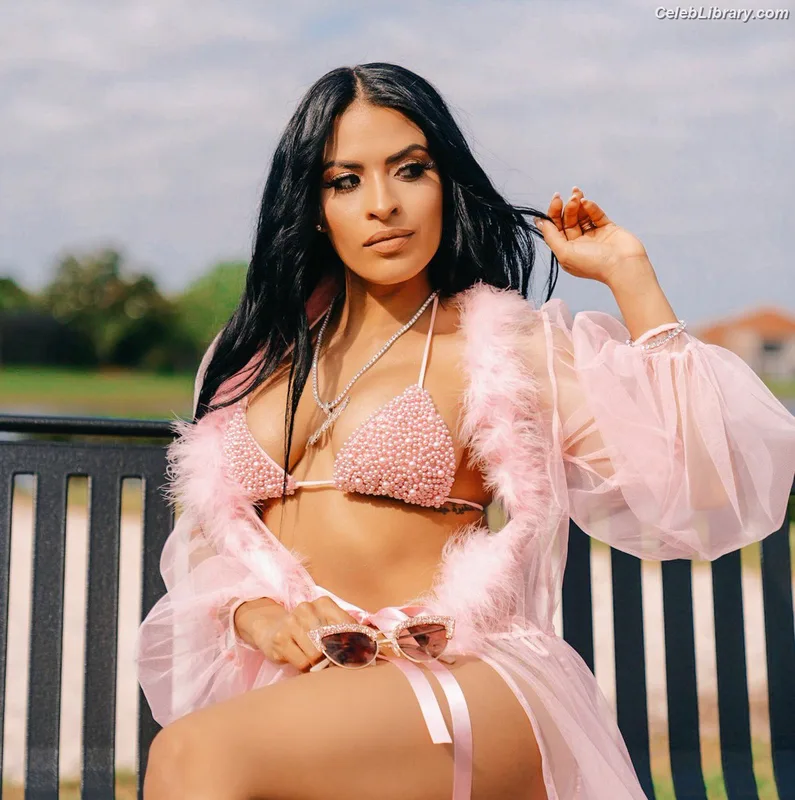 Zelina Vega photo 10 of 1497