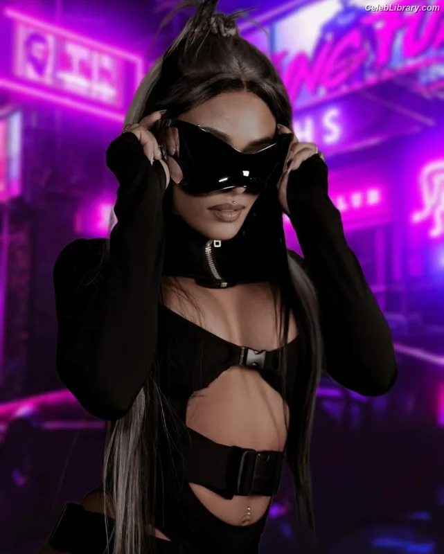 Zelina Vega photo 13 of 1497