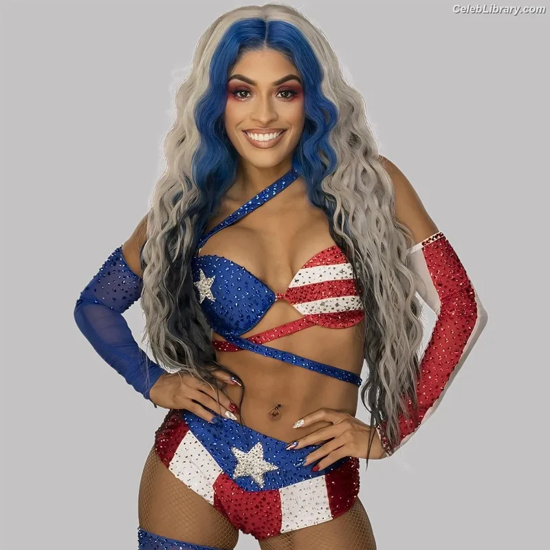 Zelina Vega photo 2 of 1497
