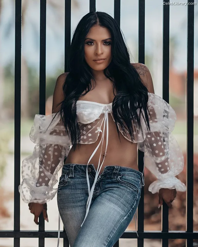 Zelina Vega photo 11 of 1497
