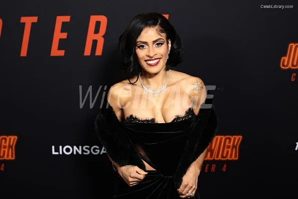 Zelina Vega photo 4 of 1497