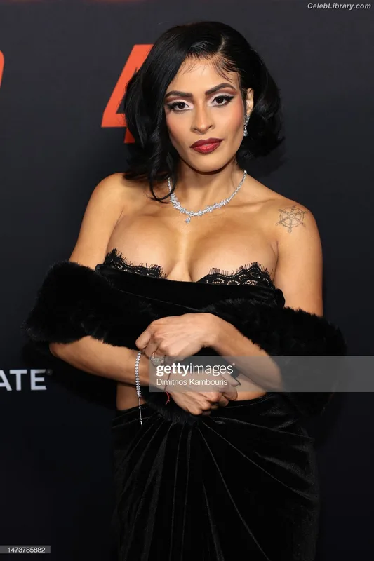 Zelina Vega photo 5 of 1497