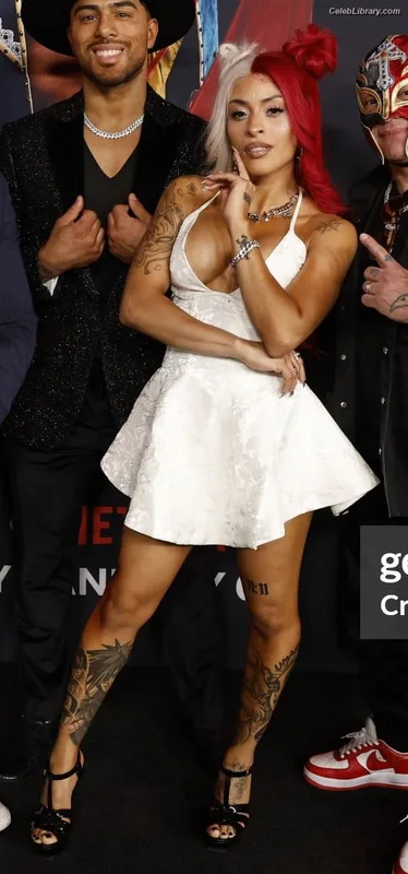 Zelina Vega photo 24 of 1497