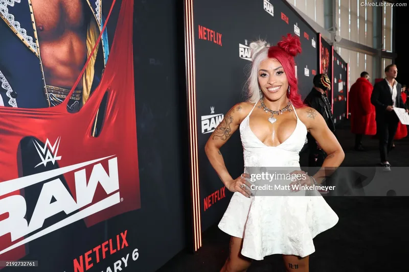 Zelina Vega photo 4 of 1497